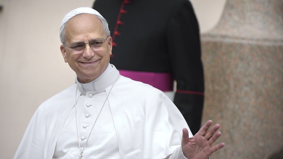 Papież ma zamieszkać ze swoimi współpracownikami.