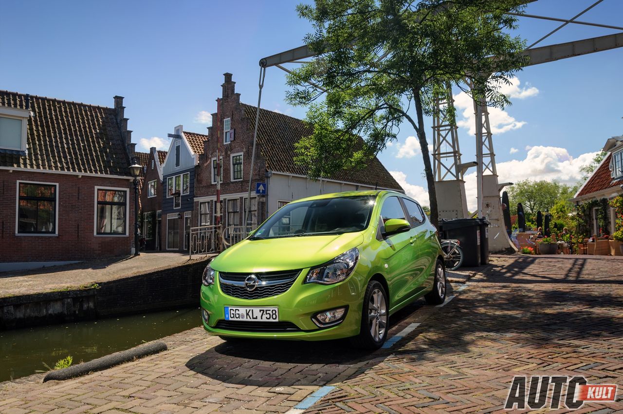 Opel Karl udowodnił jak jest sprytny na ciasnych ulicach Edamu.