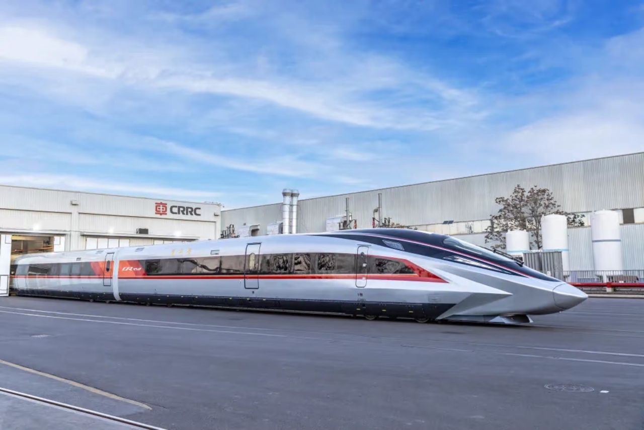 China unveils world's fastest train: CR450 sets new speed record