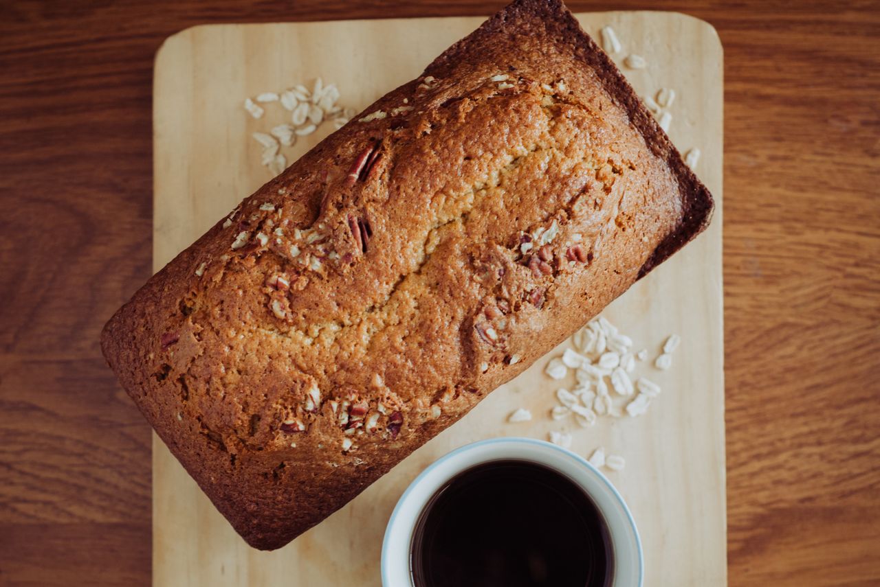 Deliciously easy: Bake yeast-free oat bread at home