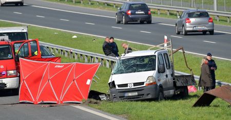 Wypadek na A2 pod Warszawą, jedna osoba nie żyje