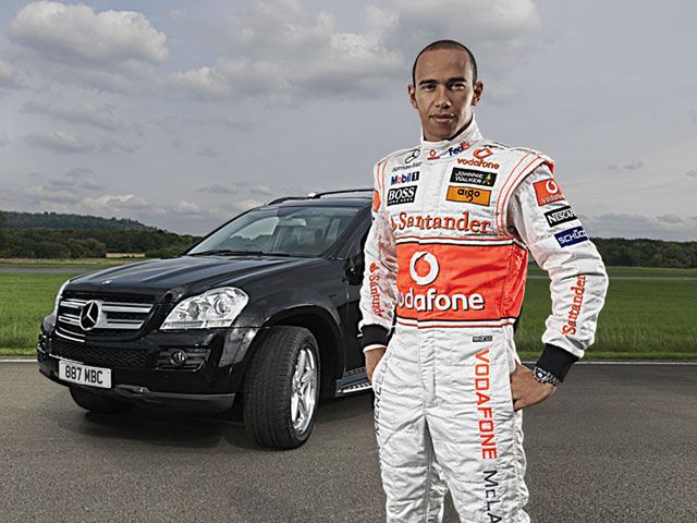 Lewis Hamilton i Mercedes GL 420 CDI