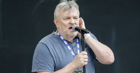 Krzysztof Cugowski zrobił to w kościele. Duże poruszenie wśród wiernych