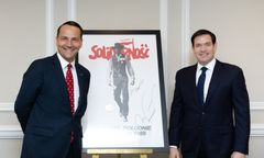 Sikorski w USA. Spotkał się z człowiekiem Trumpa