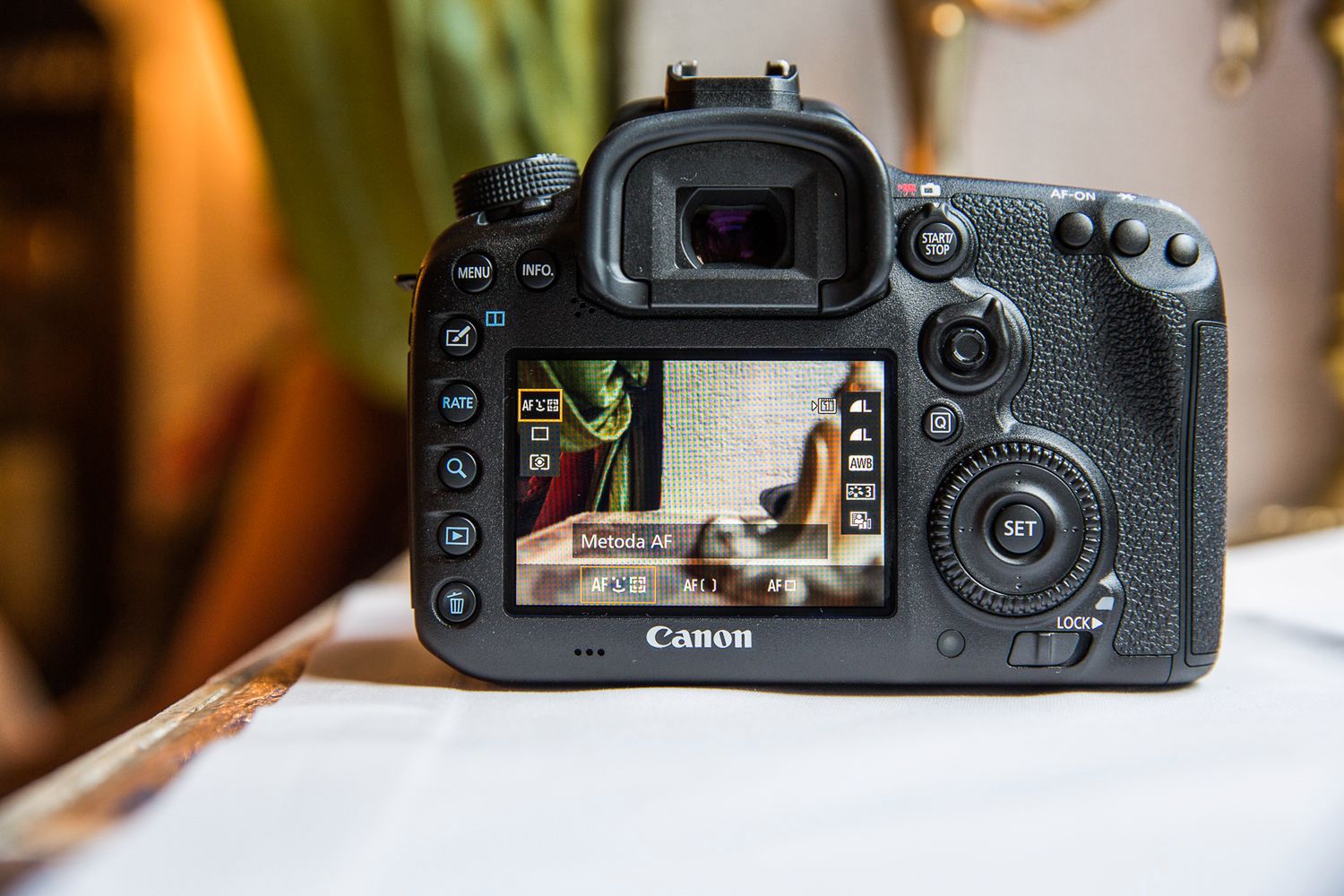 Canon EOS 7D Mark II - specyfikacja i pierwsze wrażenia [wideo] 9