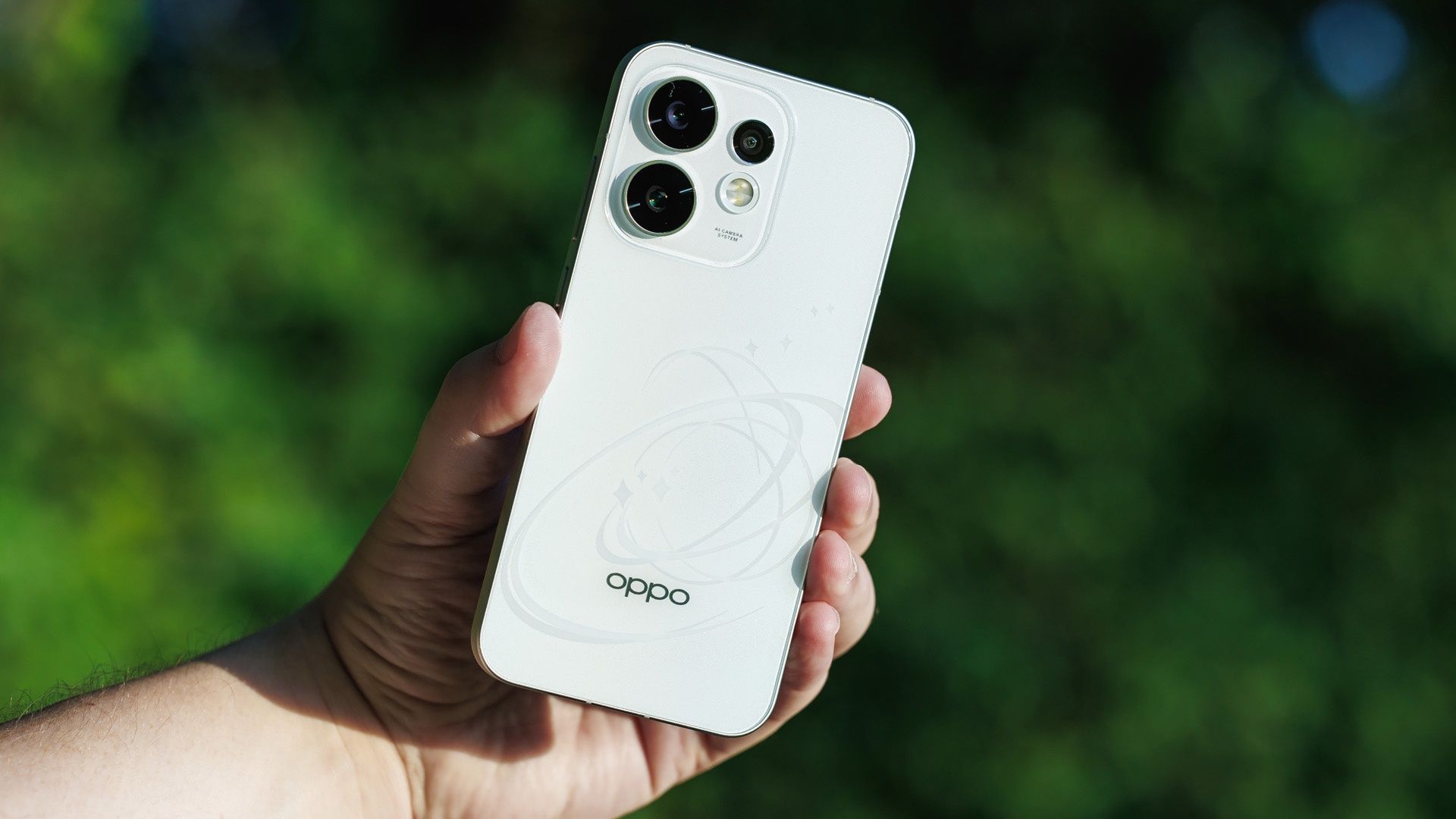 OPPO Reno 16 5G, tylna ścianka.