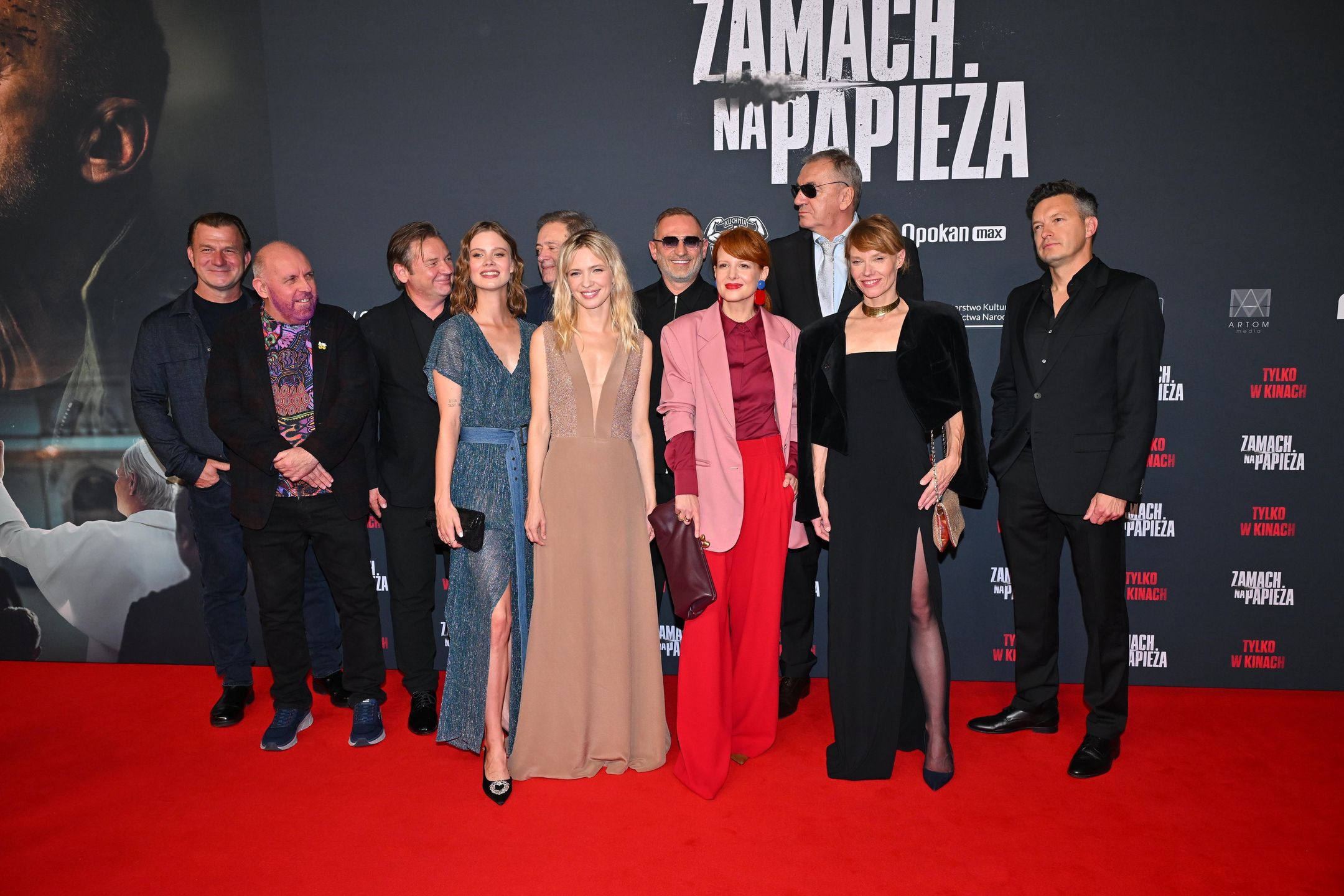 Obsada filmu "Zamach na papieża"