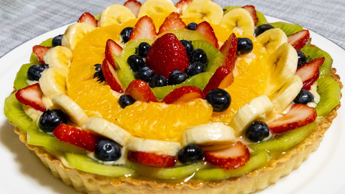 Tarta z owocami idealna na Dzień Babci