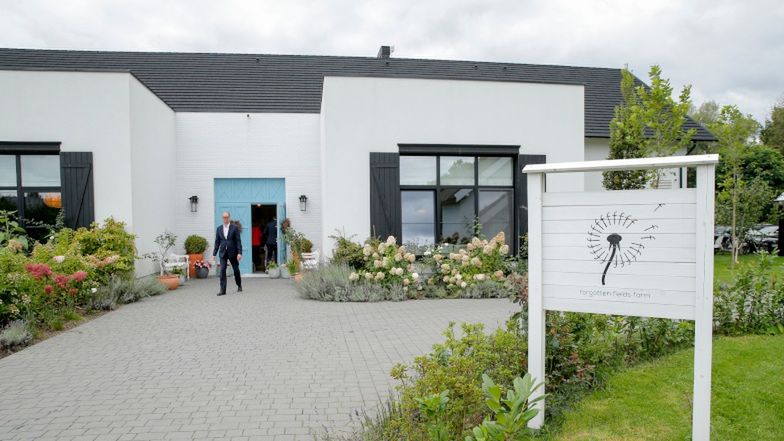 Forgotten Fields Farm Wojciecha Modesta Amaro