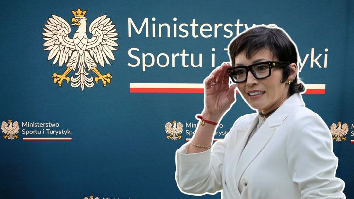 Prokuratura w budynku Ministerstwa Sportu i Turystyki. W tle feralny raport o Polakach