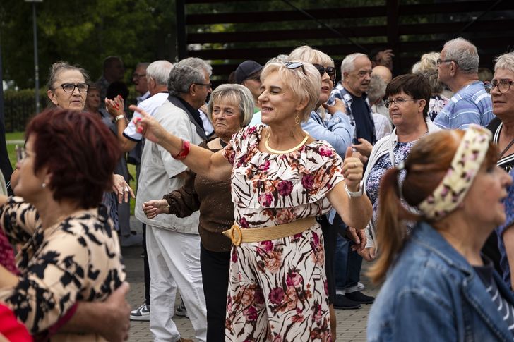 Seniorzy pokazali, jak się bawić. Taneczny finał w Pile