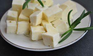 Wiele osób go unika. Seniorzy powinni jeść jak najczęściej