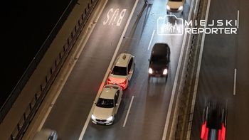 Warszawa: Zderzenie na Moście Łazienkowskim. Zablokowany pas