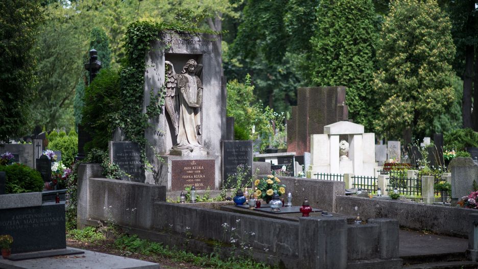Zniszczono grób ofiary katastrofy smoleńskiej. Rada Adwokacka oferuję nagrodę