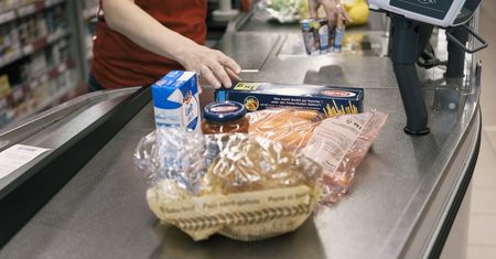 Pracują w dyskoncie. Zdradzają, jak klienci zachowują się przed świętami