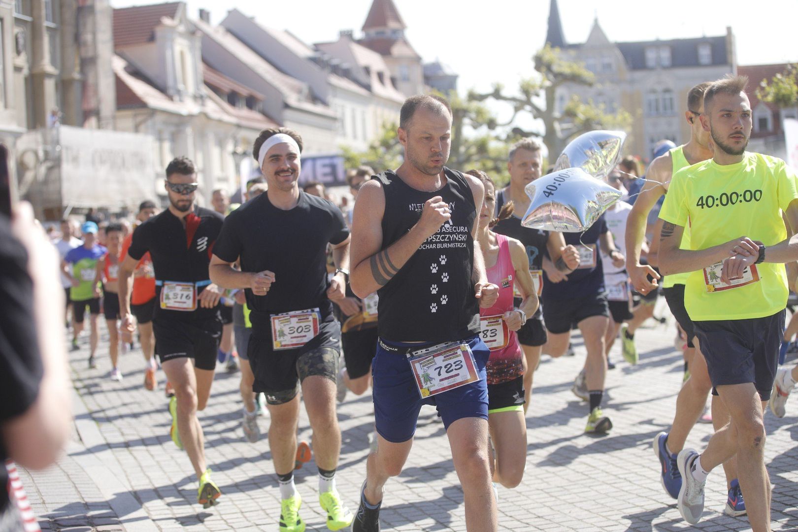 W Biegu Pszczyńskim wystartowało 700 biegaczy