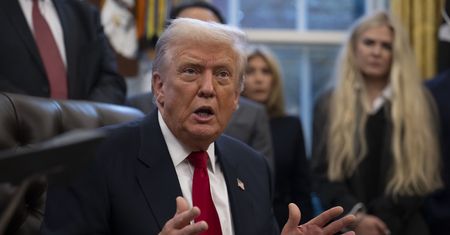 Trump w tarapatach? Spada poparcie i rośnie bunt w jego partii