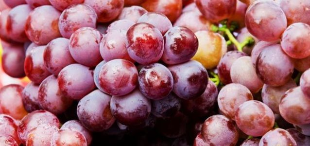 Dlaczego warto częściej jeść winogrona?