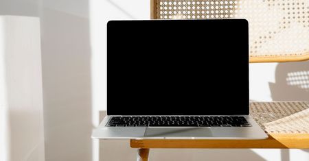 Checklist przed zakupem sprzętu online – o czym łatwo zapomnieć
