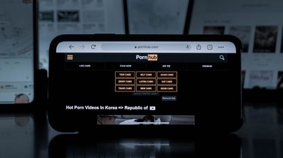 "Pornhub był moim handlarzem" – skandal na serwisie z filmami dla dorosłych