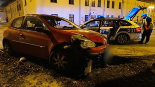 Lublin: Na łuku jezdni pojechał prosto. Pijany kierowca narozrabiał w centrum