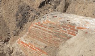 Przypadkowe odkrycie na budowie w Toruniu. Setki lat był ukryty pod ziemią