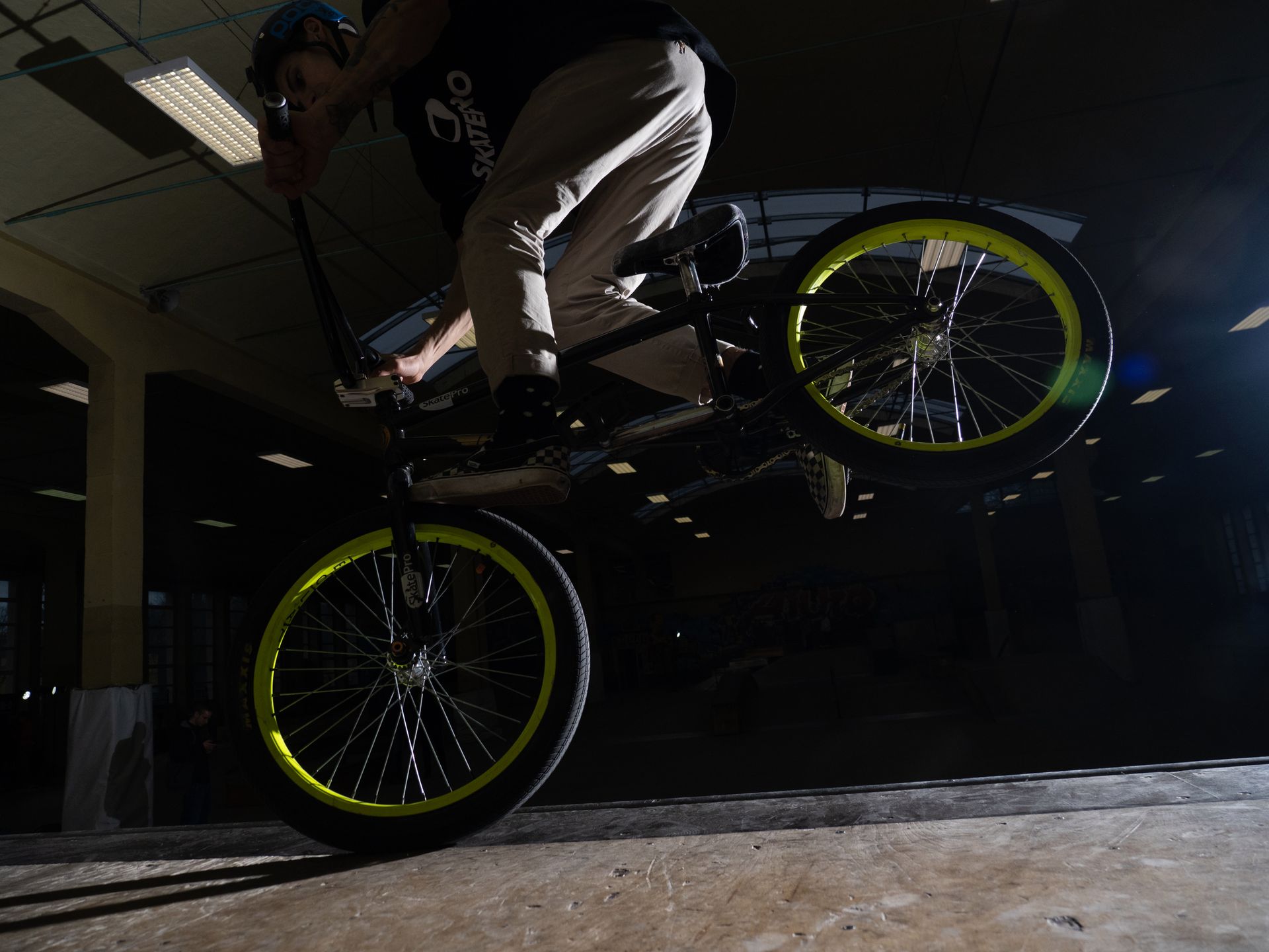 Olympus OM-D E-M1X w skateparku - prezentacja i zdjęcia przykładowe 7