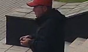 Cała Polska się dowie. Mężczyzna w czerwonej czapce przyłapany