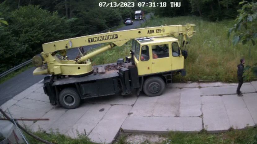 Lasy Państwowe w asyście policji próbują rozbić blokadę aktywistów z IDK