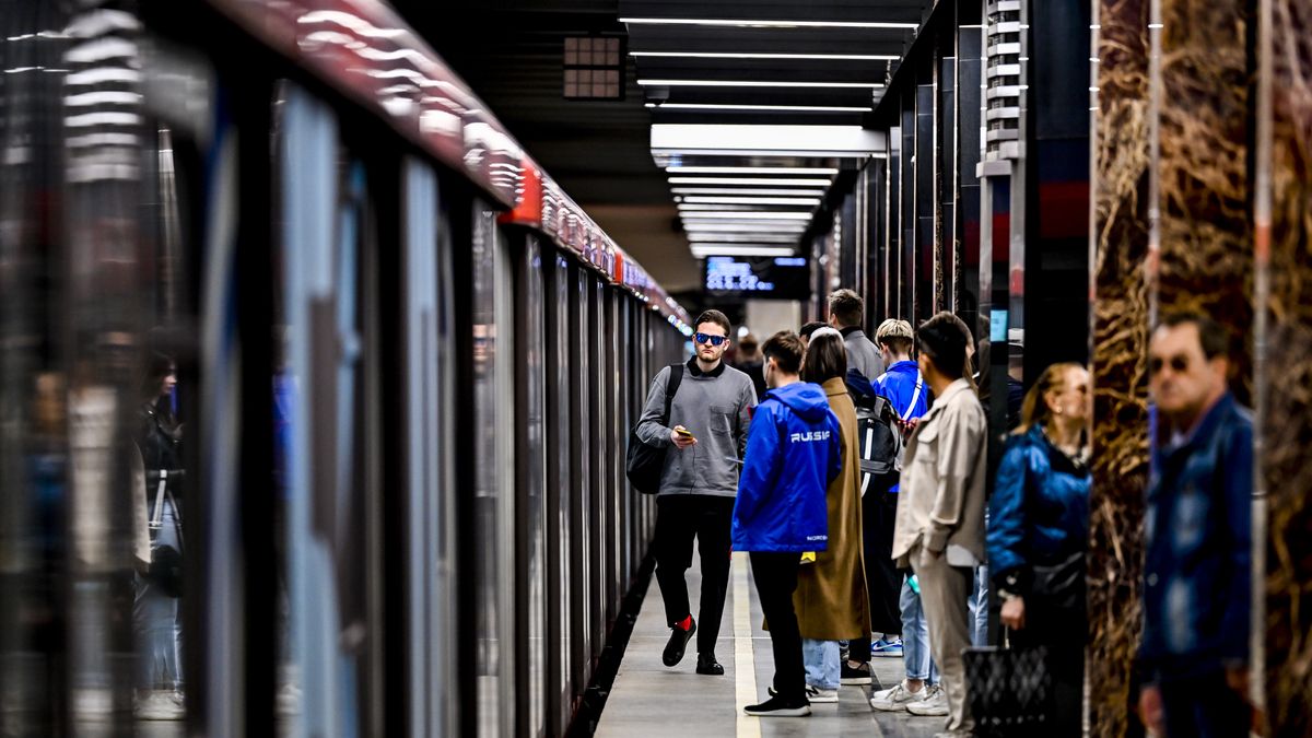 MOSCOW, RUSSIA - APRIL 19: Passengers wait for the subway at the Moscow Metro, which was opened in 1935 as the first underground system of the Soviet Union and run over the past 88 years, in Moscow, Russia on April 19, 2023. The world's longest circular metro line ''Bolshaya Koltsevaya'', the first part of which was opened in 2018, was put into service on March 1, 2023 with 31 stations at 70 km. The line, which is actively used by 30% of Moscow's population, is within walking distance of 34 district and 1.2 million citizens living in the city center. (Photo by Sefa Karacan/Anadolu Agency via Getty Images)