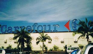 Carrefour traci na zamachach. Juan i real wpłynęły na wyniki