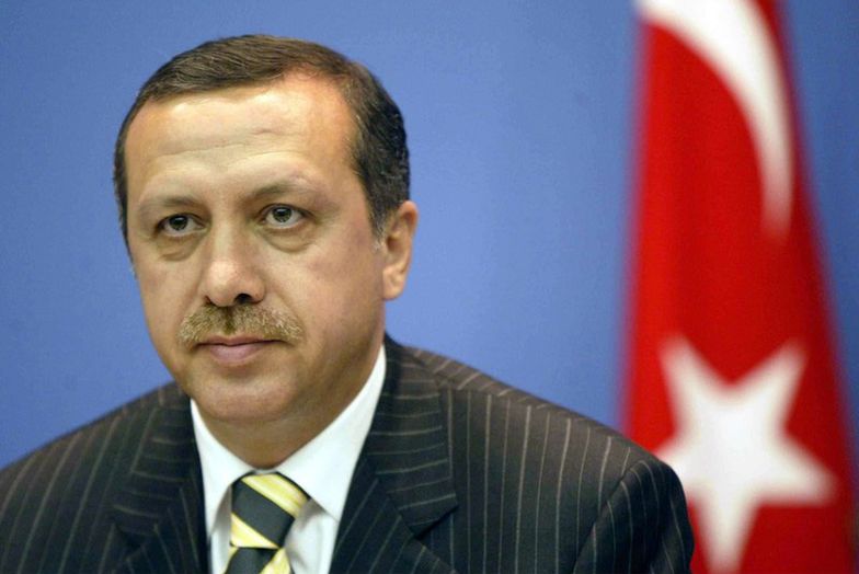 Erdogan oficjalnie zrezygnował z misji tworzenia rządu