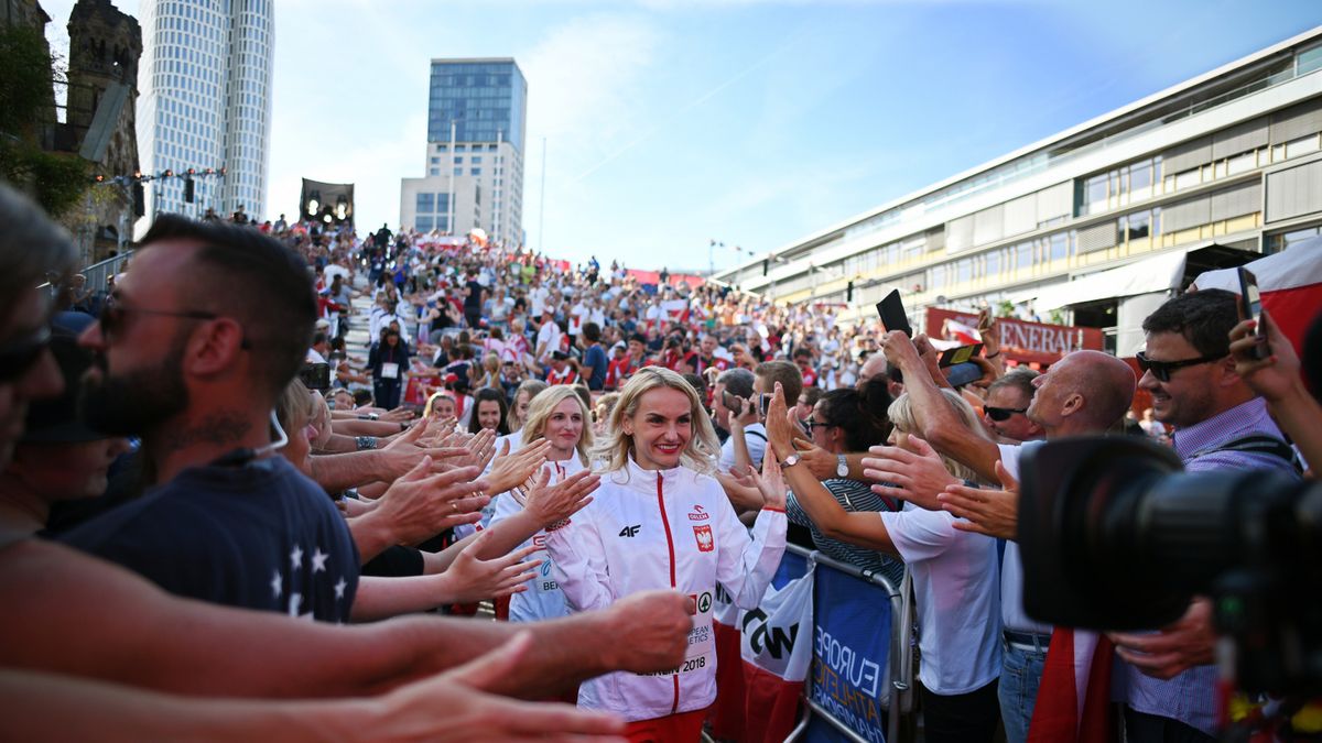 Zdjęcie okładkowe artykułu: PAP / Clemens Bilan / Na zdjęciu: Justyna Święty-Ersetic (na pierwszym planie)