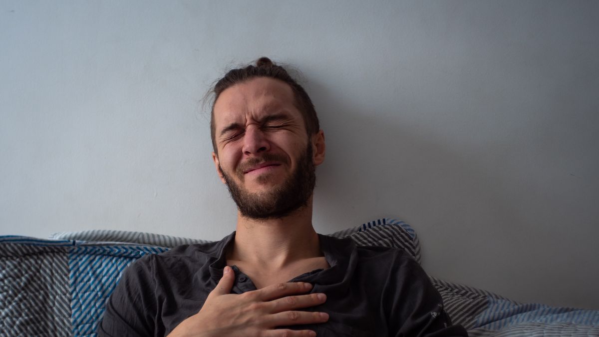 Silny ból po posiłku może ostrzegać o chorej trzustce