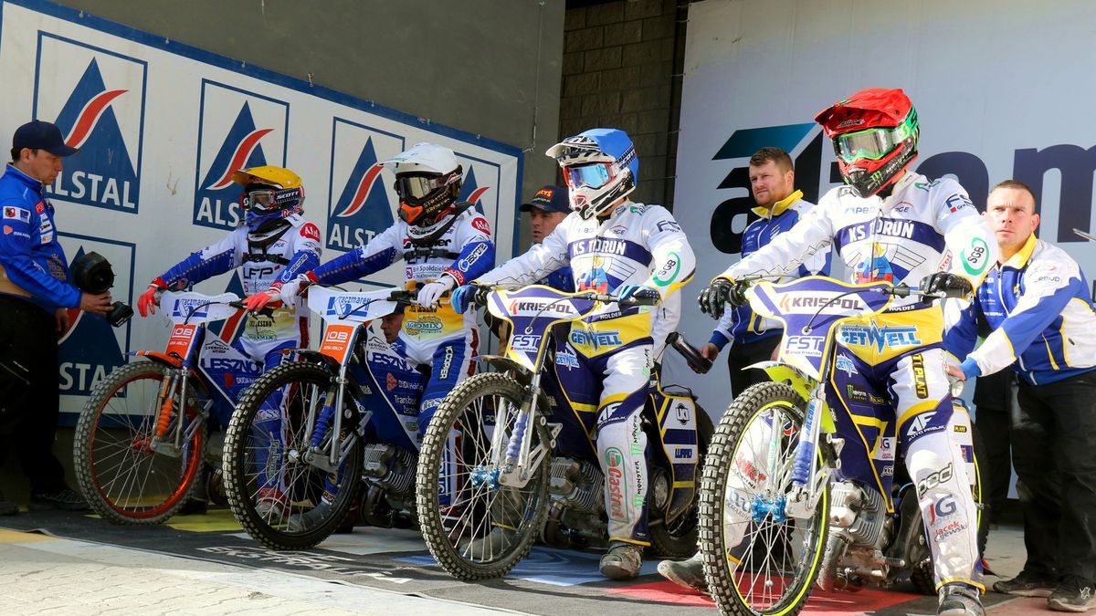 WP SportoweFakty / Łukasz Trzeszczkowski / Get Well - Fogo Unia. Chris Holder pierwszy z prawej