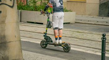 Oborniki: Hulajnoga, nerwowe zachowanie i narkotyki