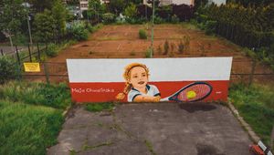 Wykonał mural dla Mai. Przekazał niepokojące wieści