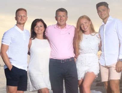 Rodzina Cashów. Od lewej: Adam, Barbara, Stuart, Hannah i Matty.