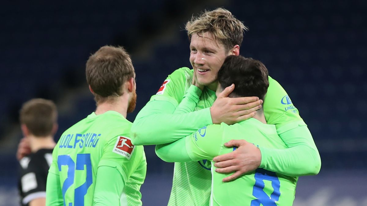 PAP/EPA / FRIEDEMANN VOGEL / Na zdjęciu: piłkarze VfL Wolfsburg