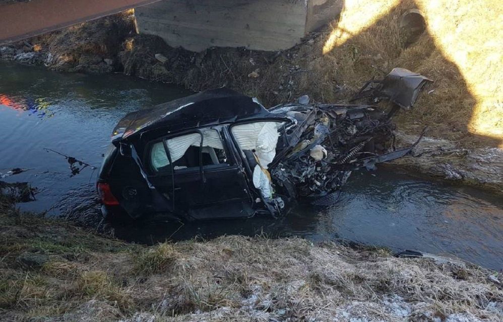 Skrzyszów. Tragiczny wypadek. Auto znaleźli w potoku