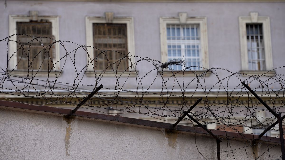 Zarobki medyków w krakowskim areszcie śledczym