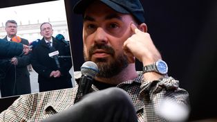 Jakub Żulczyk skomentował aferę z Wąsikiem i Kamińskim. "Policja ganiała skazanego po Pałacu Prezydenckim"