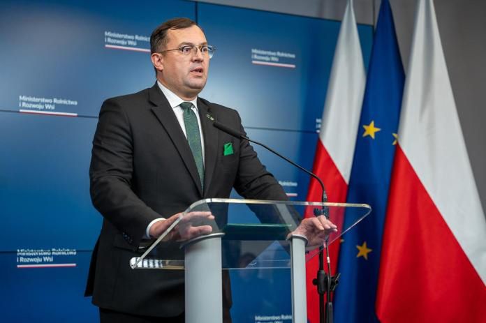 Rok oddechu dla małych gospodarstw. Nowe przepisy o aktywnym rolniku przesunięte