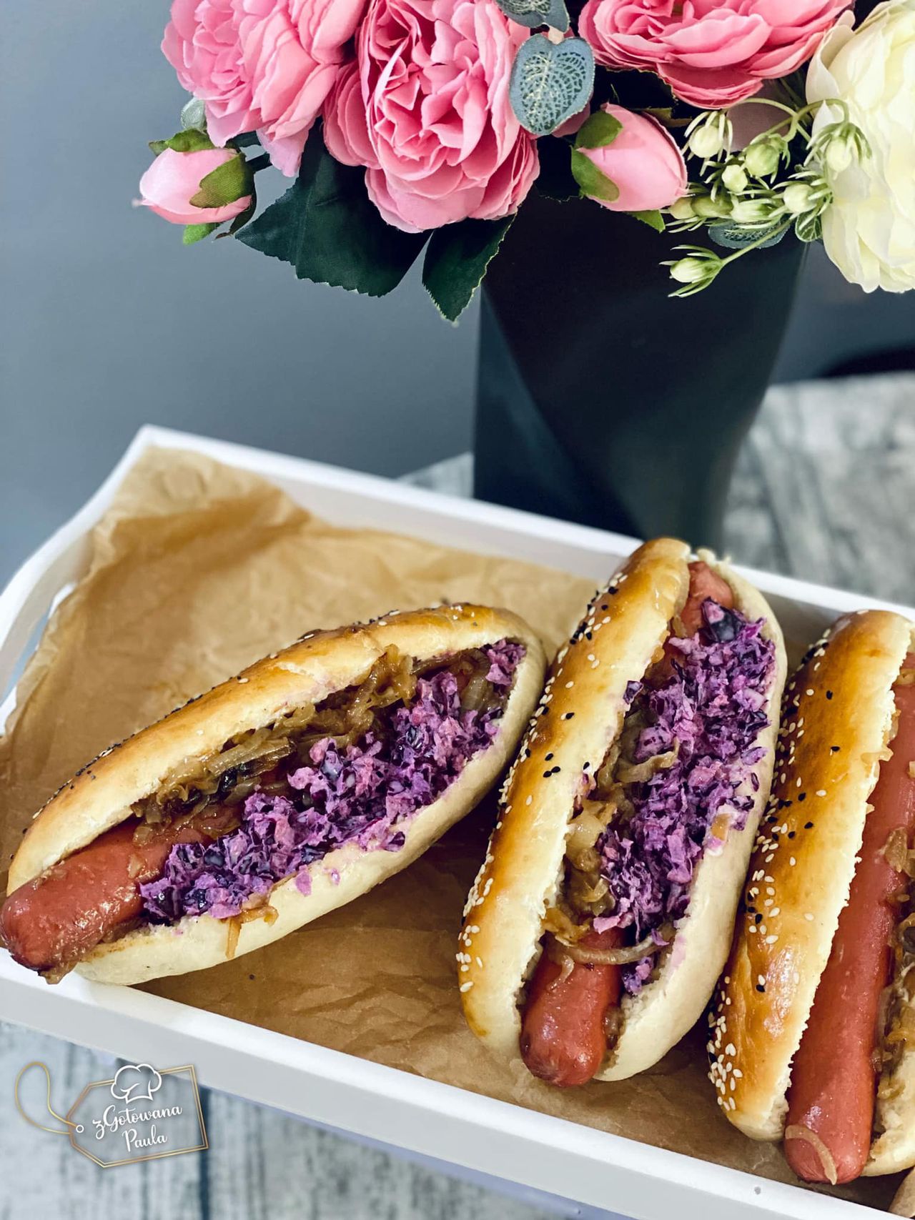 Smakowite domowe hot dogi. Spróbujcie koniecznie