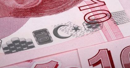 Bank Turcji pierwszy raz od prawie 3 lat podniósł stopy procentowe. Lira traci na wartości