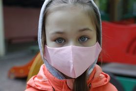 Pandemia koronawirusa wpłynęła na dzieci. Badania wykazują, że co trzecie dziecko jest smutniejsze i bardziej zestresowane niż przed lockdownem