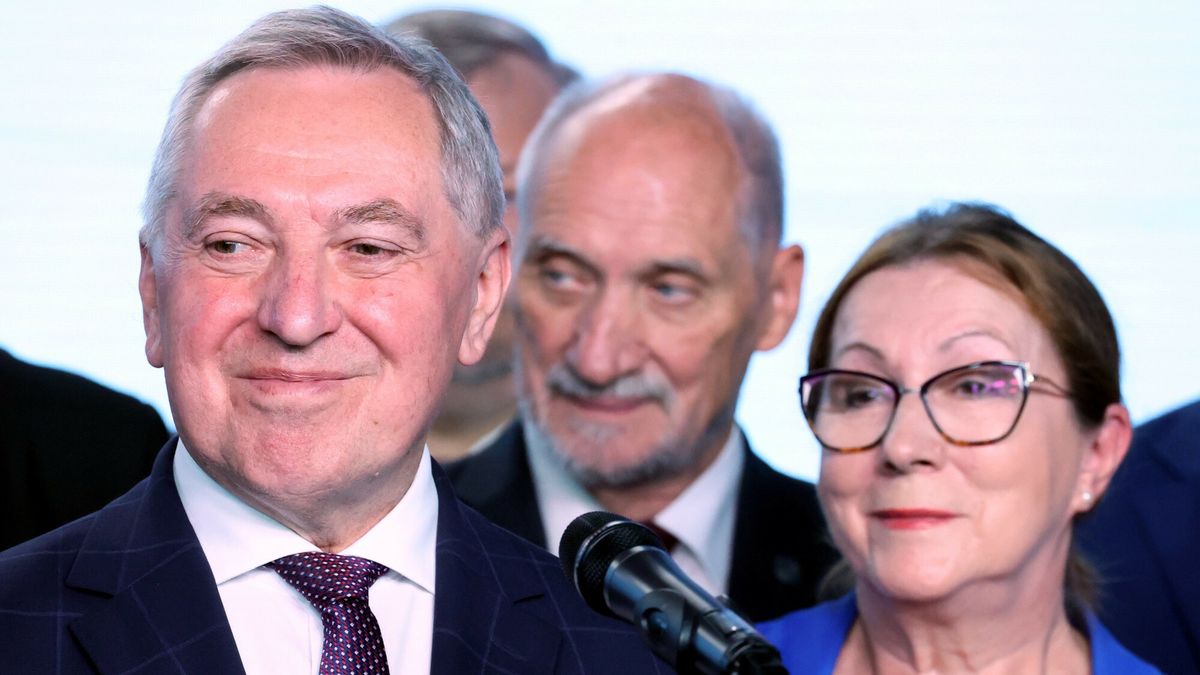 Antoni Macierewicz miał wpływać na głosy PiS ws. programu SAFE