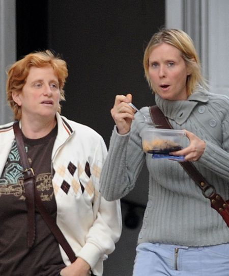 Cynthia Nixon (w serialu Miranda Hobbes)