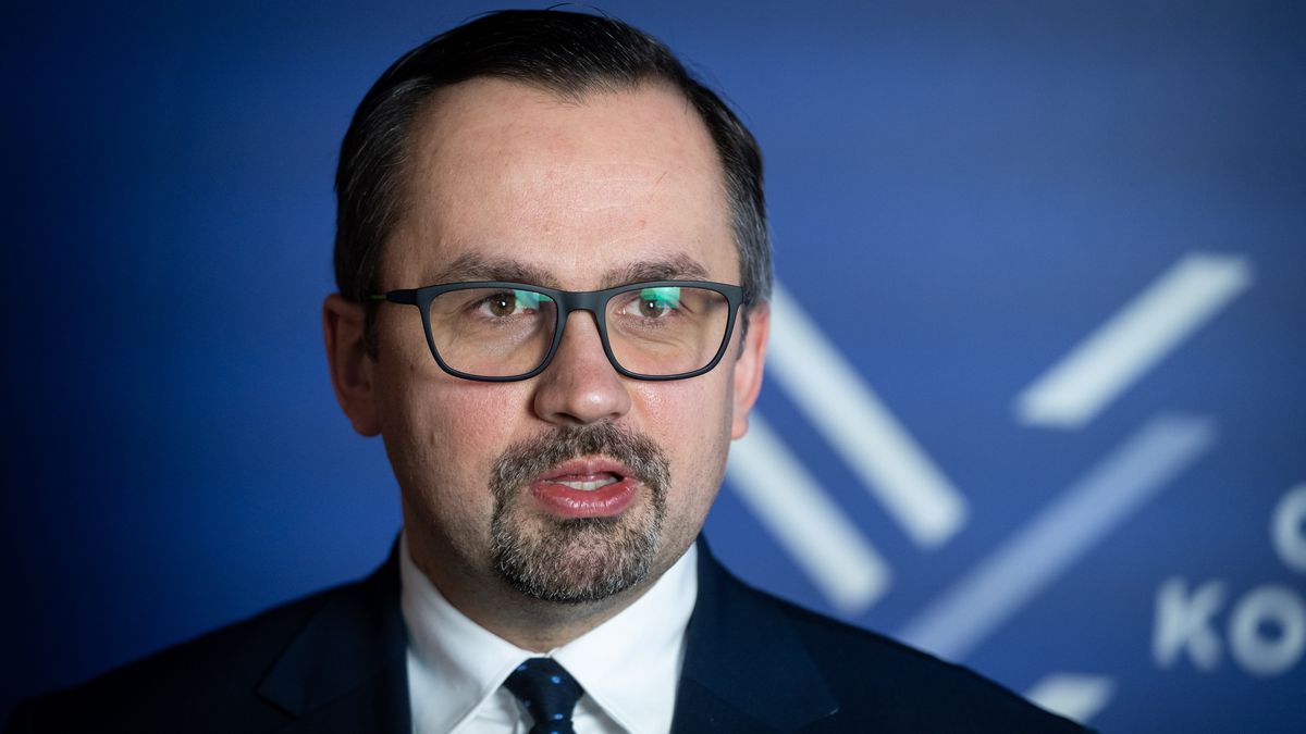 Marcin Horala (Government plenipotentiary for the STH) during the press conference on air traffic forecasts for Poland and the new Central Polish Airport (Solidarity Transport Hub) prepared by the IATA, at Chopin Airport in Warsaw, Poland, on 8 February 2022 (Photo by Mateusz Wlodarczyk/NurPhoto via Getty Images)