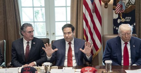 Trump reaguje po nagłej dymisji. Rubio przejmuje ster